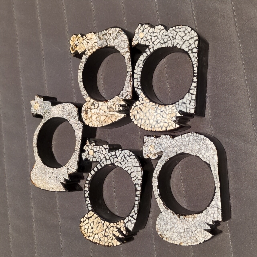 Mosaic Rooster Napkin Rings Set - Picture 2 of 3